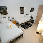 Nick N Sophie's * Kavala